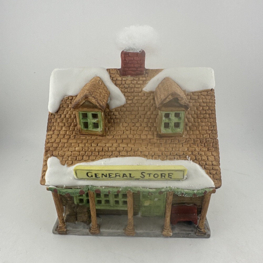 Department 56 New England Village General Store Lit Building 65307 Retired